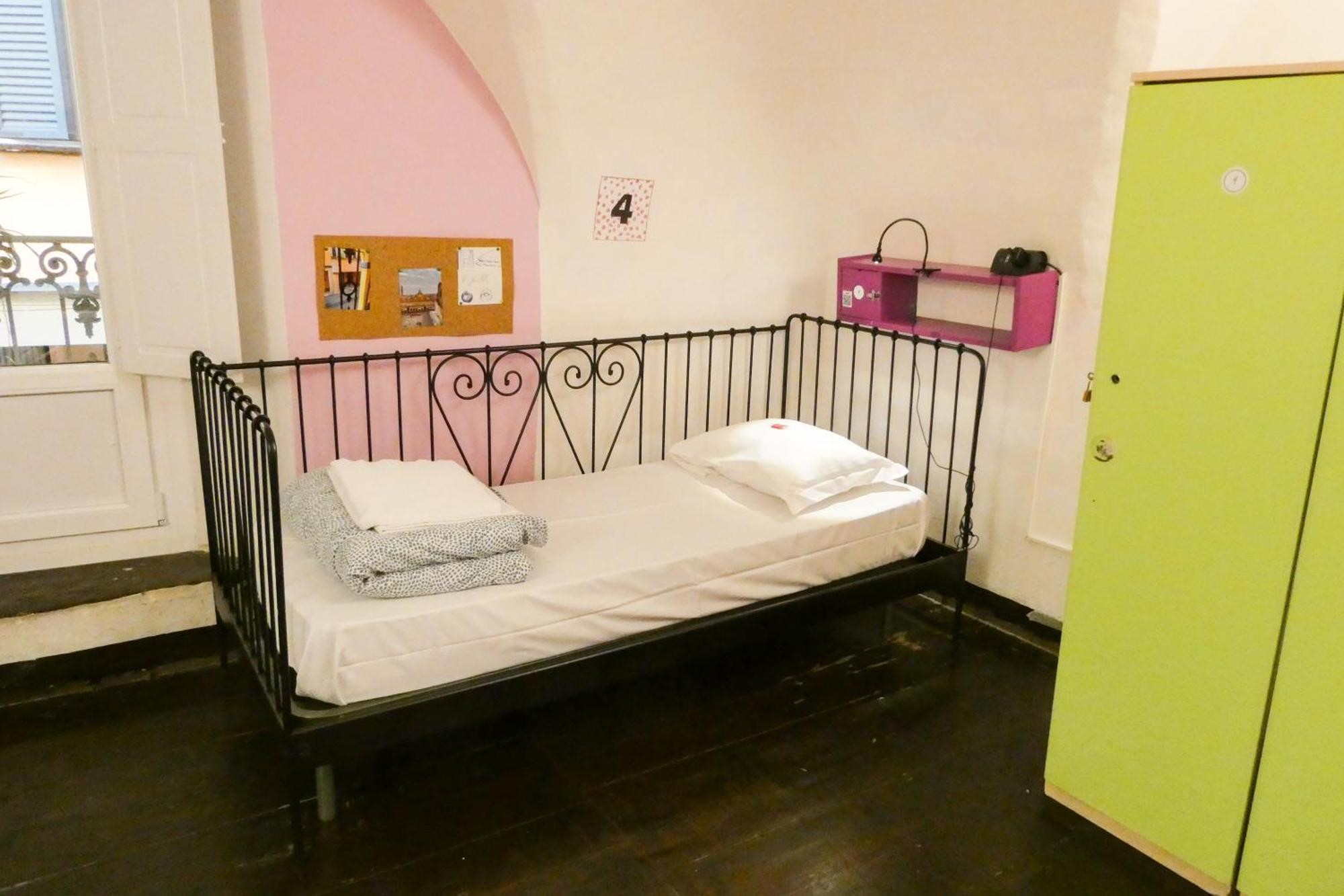 Einzelbett im gemischten Schlafsaal mit 4 Betten